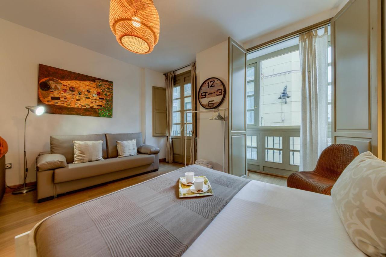Lyrioshomes Apartamento Estudio La Biznaga Malaga Exterior photo